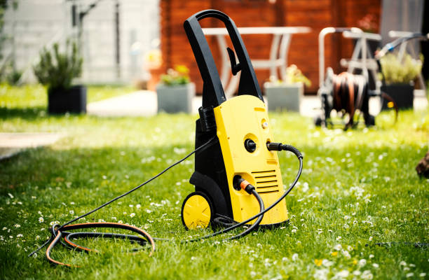 Best Animal Enclosure Cleaning  in Nashotah, WI